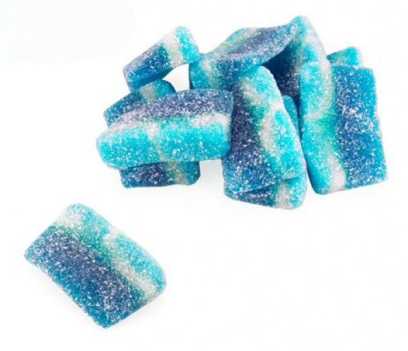 Jake Sour blue raspberry wedges zijn verrukkelijke en glutenvrije snoepjes van Jake. Dit Spaanse bedrijf heeft het lekkerste snoepgoed én alles is glutenvrij