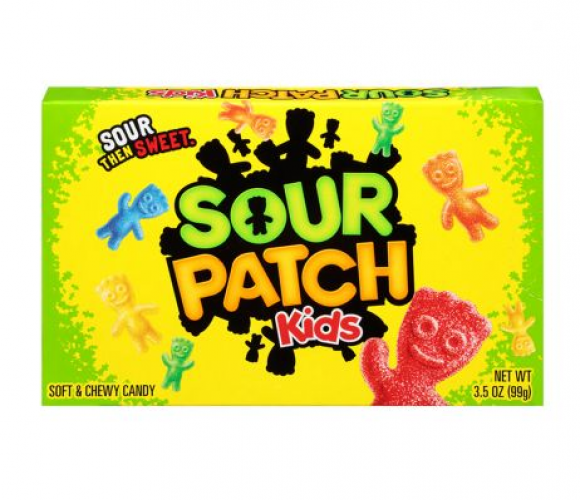 Sour Patch Watermelon Box zijn zure winegum snoepjes, de coating is zuur, daarna neem de zoete watermeloen winegum het over.